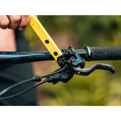 Magura Disc Brake Multi-Tool And Tire Lever - Image 3